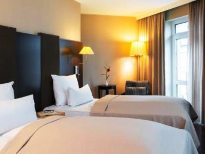 Hotel Nh Königsallee 4*