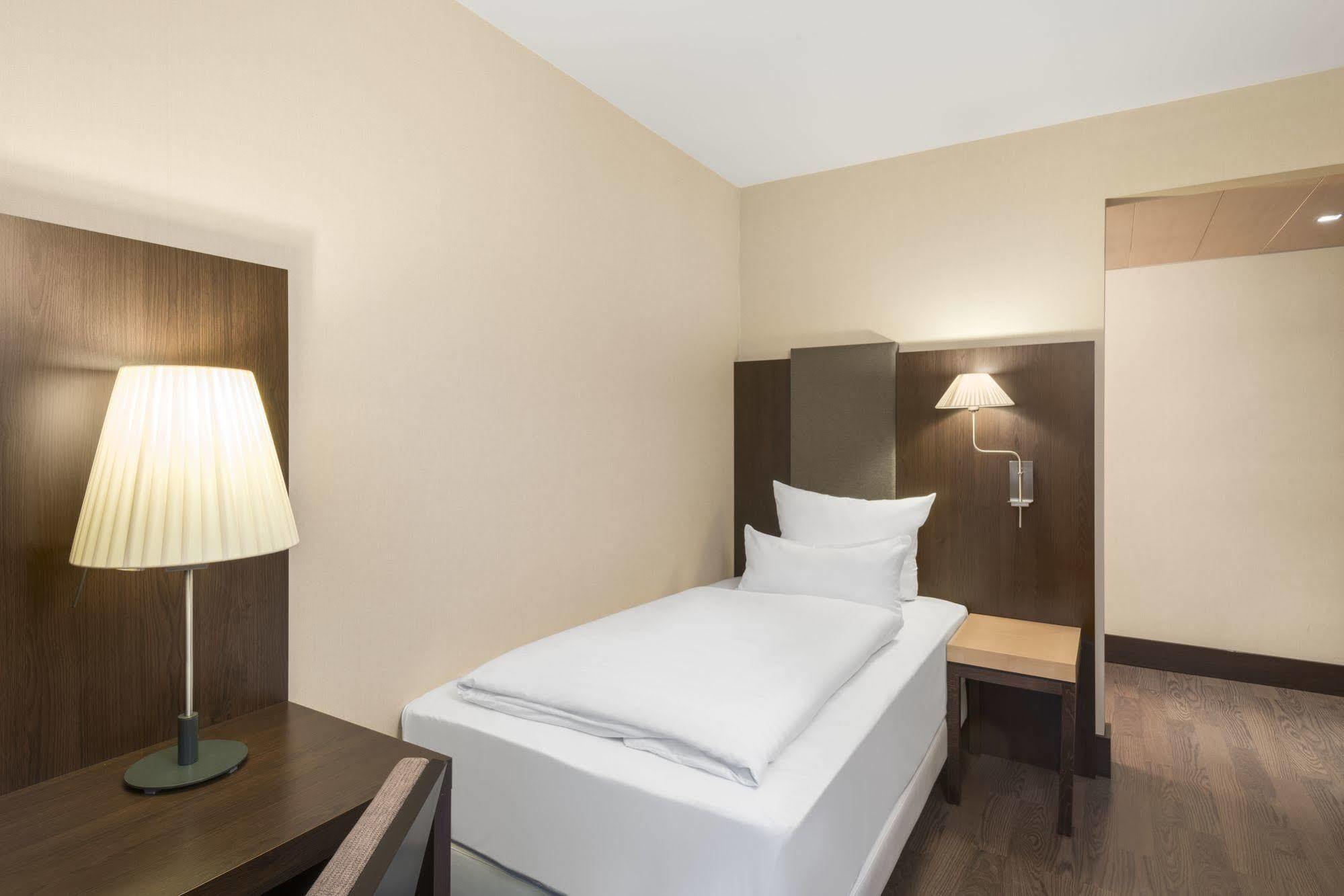 Nh Koenigsallee Hotel Düsseldorf
